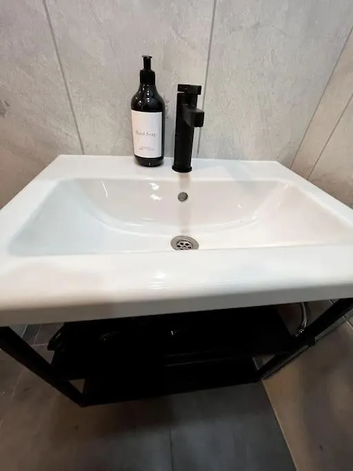 Cozy 2Br Renovated Apartment 1 Min To Metro Istanbul