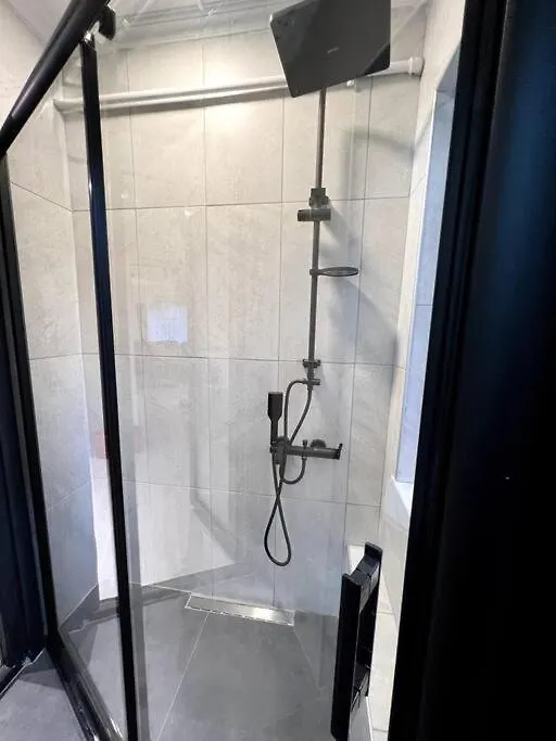 Cozy 2Br Renovated Apartment 1 Min To Metro Istanbul Turkiet