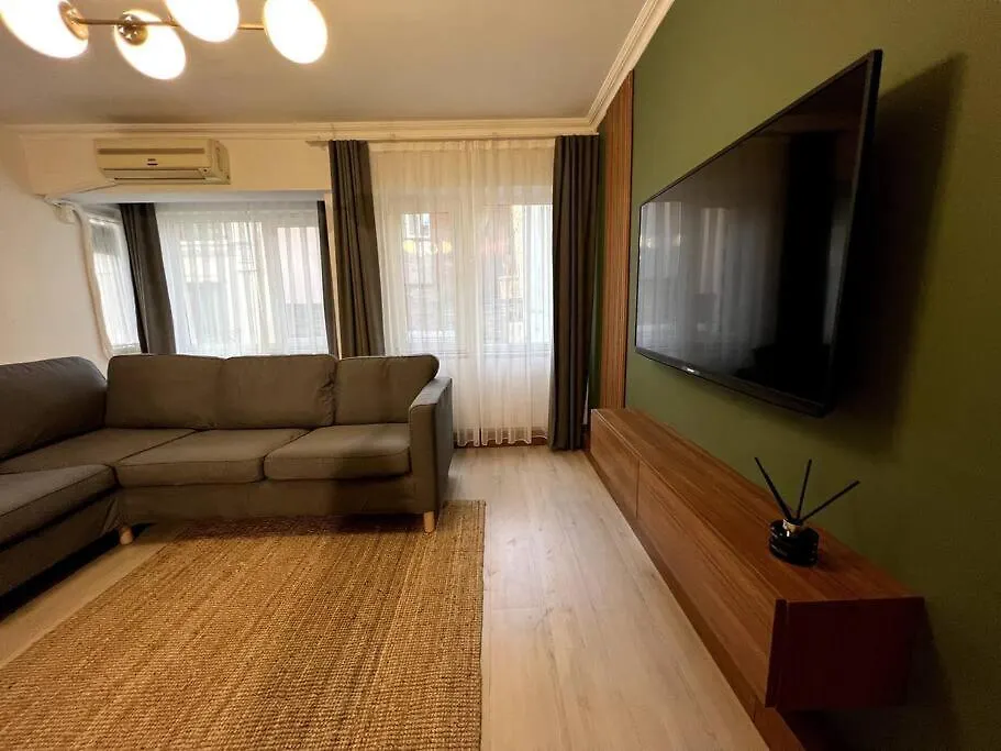 Cozy 2Br Renovated Apartment 1 Min To Metro Istanbul