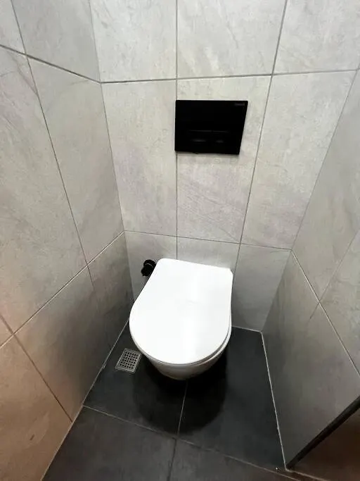 Cozy 2Br Renovated Apartment 1 Min To Metro Istanbul